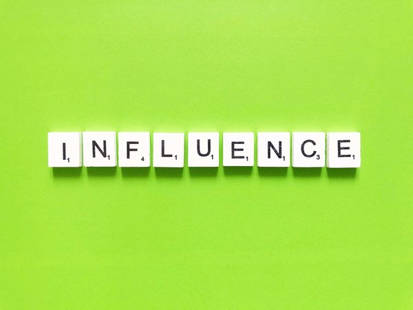 comment l'actualité économique influence-t-elle le secteur immobilier ?