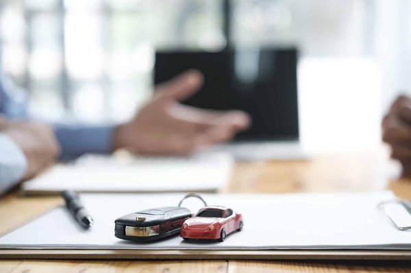 Assurance auto : les avantages de recourir à un comparateur d’assurances